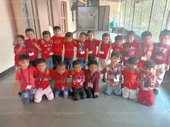 RED COLOUR DAY — photo 3