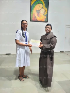 Winners of elocution competition — photo 3