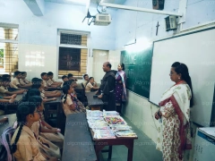 Welcoming students of class 5 to Secondary Section — photo 2